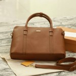 Round messenger bag
